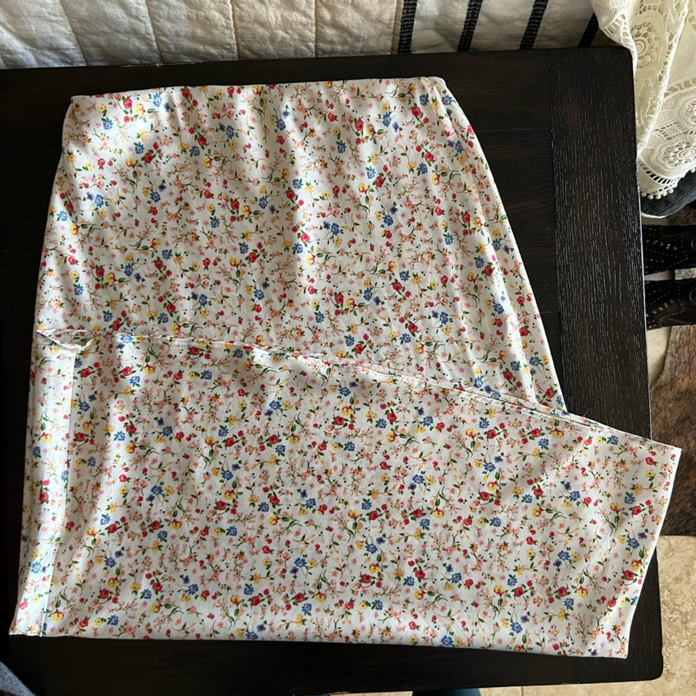 Floral Silk Midi Skirt - Size S - Francesca’s